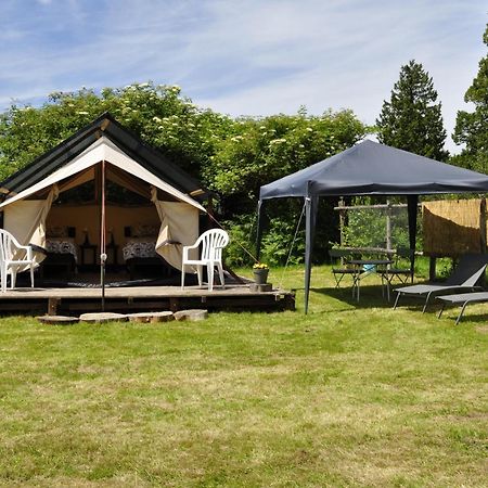 Guillerin Caravan And Glamping Sornac Exterior foto
