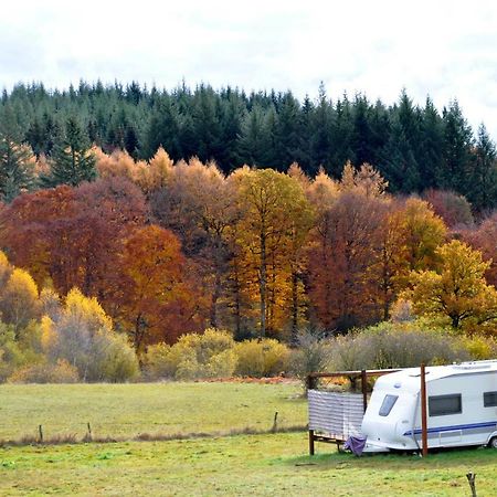 Guillerin Caravan And Glamping Sornac Exterior foto